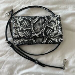 Michael Kors Phone Crossbody/Clutch Purse